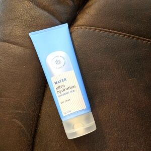Bath & Body Works WATER BODY CREAM Ultra Hydration with Hyaluronic Acid NEW